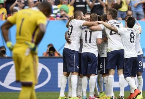 France advances to the quarter-finals with time to spare (VIDEO)