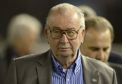 FIFA Vice President J. Grondona has died.