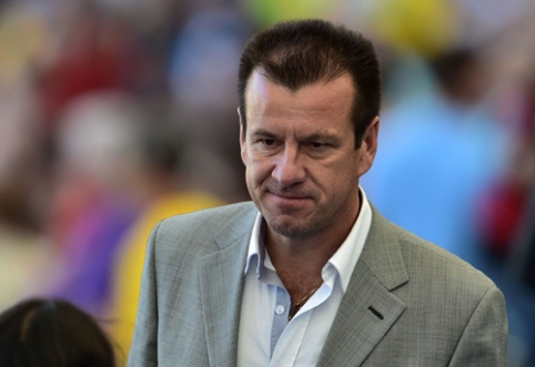 Official: The new coach of the Brazilian national team - Dunga