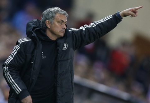 J.Mourinho: L.van Gaal is a great coach, but he doesn't scare me