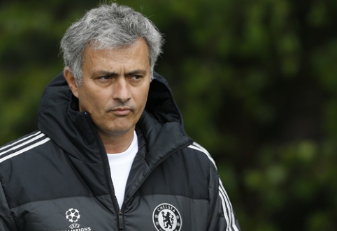 J. Mourinho: C. Fabregas did not want to return to "Arsenal"