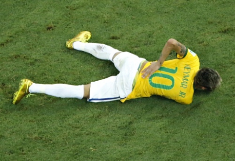 The World Cup Ended for Neymar with a Back Injury (VIDEO)