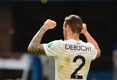 July 2 transfers and rumors: M. Debuchy on the verge of leaving "Arsenal" club