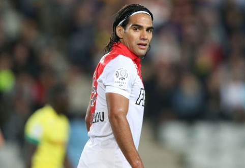 "Man City" joined the battle for R. Falcao's signature