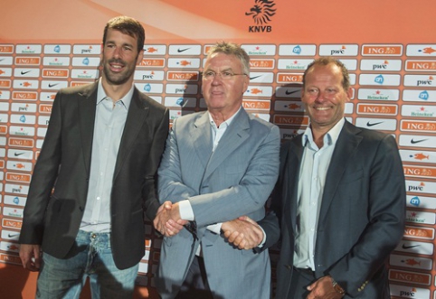 R.van Nistelrooy became assistant coach of the Dutch national team