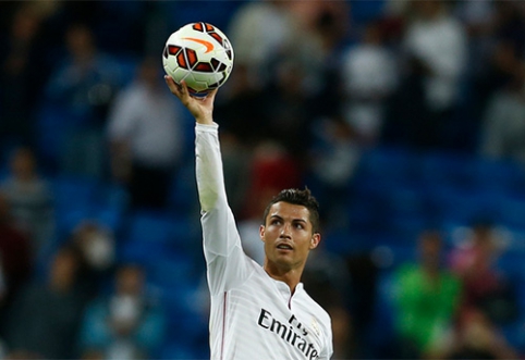 "Man Utd" would ask C.Ronaldo to significantly reduce his salary