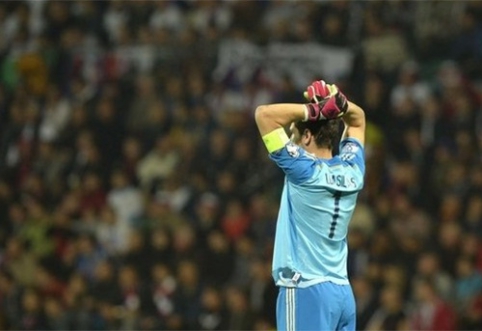 Spanish press: another nightmare night for Iker Casillas (VIDEO)