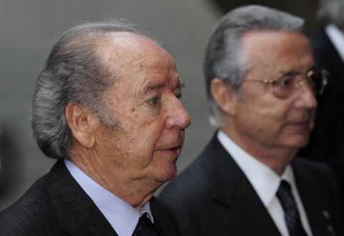 Former "Barcelona" president J.Nunez sat behind bars