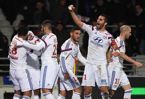 "Lyon" snatches victory against "Reims"