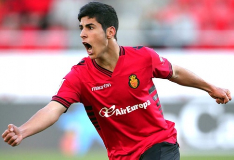 "Real" acquires rising Spanish football star M. Asensio (VIDEO)