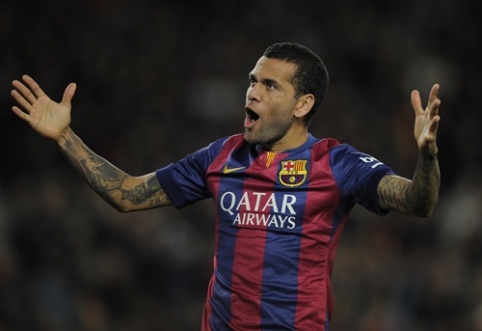 "Man Utd" convinced they will sign D. Alves this summer