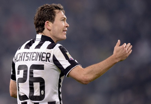 "Juventus" signed a new contract with S. Lichtsteiner