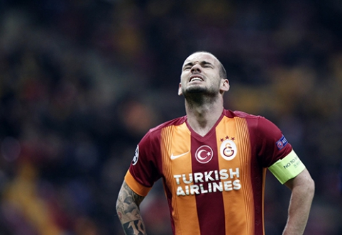 The agent says that W. Sneijder will not move to "Juventus"