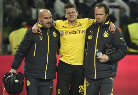 L. Piszczekas fell out of line for more than a month