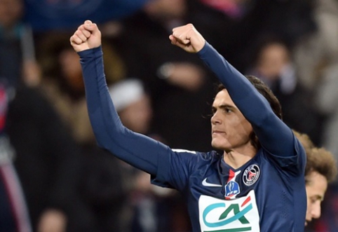 E. Cavani denies reports of departure from PSG