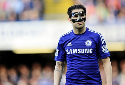 "Premier" league leaders await match: C.Fabregas - traitor or hero?