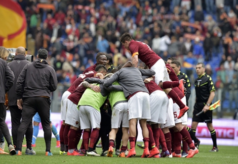 Serie A: "Roma" defeated "Napoli", "Fiorentina" beat "Sampdoria", while "Juventus" crushed "Empoli"