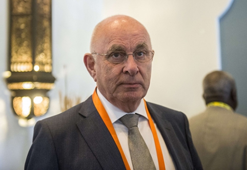 M. van Praag withdrew his candidacy in the FIFA presidential elections