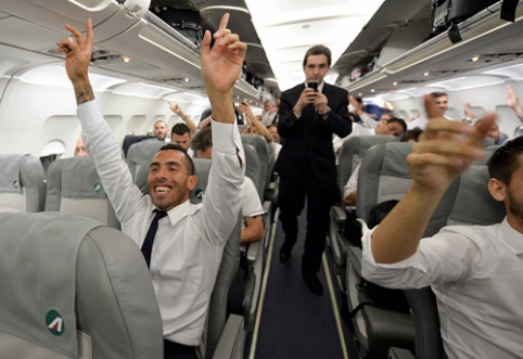 The joy of Juventus football players in the dressing room overflowed through the corridors (VIDEO)