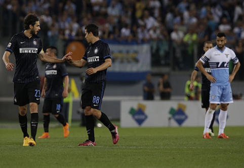 In Italy, "Fiorentina" celebrated victory, "Napoli" played a draw, while "Lazio" lost to "Inter"