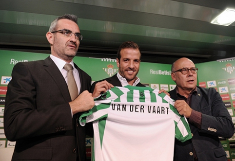 R. van der Vaart moves to "Real Betis": we want to win "La Liga"