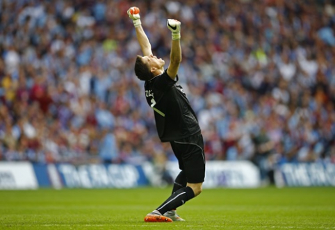 Official: W.Szczesny loaned to "Roma" team