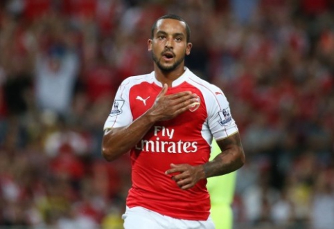 T. Walcott will not rush to extend the contract with "Arsenal"