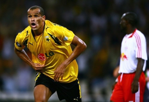 At the age of 43, Brazilian Rivaldo returned to the field