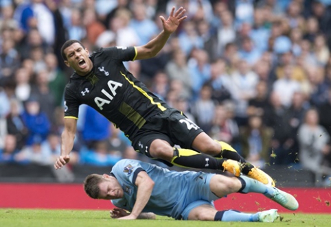 E.Capoue arrives at G.Arlauskis club for a record amount