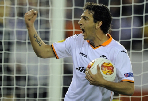 Official: D. Parejo signs a new contract with "Valencia"