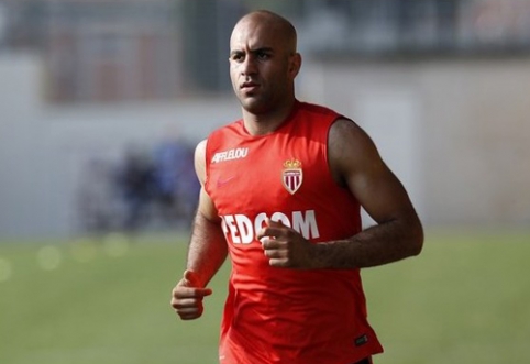 Official: A. Abdennour moves to "Valencia" for 30 million euros