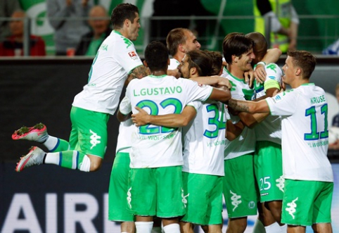 "Wolfsburg" crushed "Schalke" at their own ground (VIDEO)