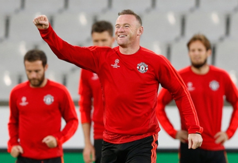 Expert: "Blame W. Rooney for L. van Gaal's system"