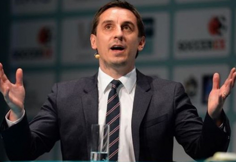 G. Neville: "A. Wenger is either naive or arrogant"