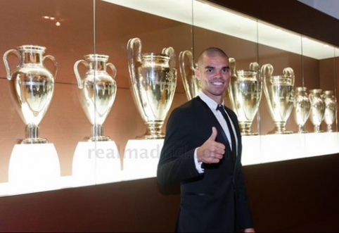 Pepe extends contract with "Real" until 2017