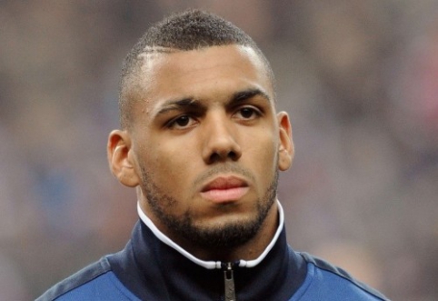 Official: Y. M'Vila moves to "Sunderland"