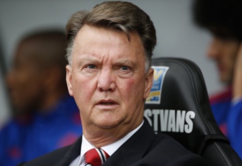 "Manchester United" players rebelled against Louis van Gaal in training