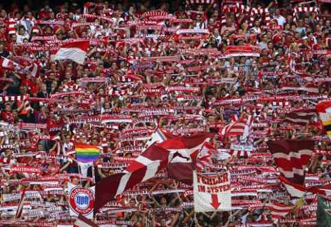 "Bayern" club invites refugees to training sessions and will provide food.