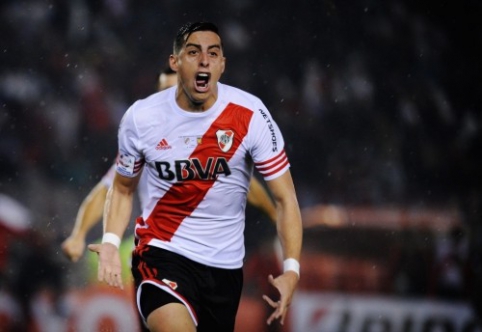 Official: R. Funes Mori moves to "Everton"