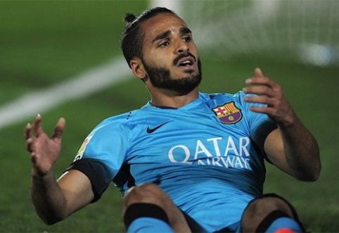 "Barcelona" has lost defender Douglas for a long time