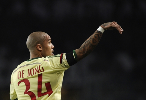 De Jong feels unhappy in "Milan" club