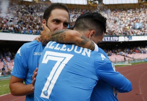 Serie A: "Napoli" crushes "Fiorentina", "Juventus" and "Inter" match ends goalless (VIDEO)