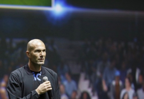 Rivaldo: It's time to Trust Zidane with the Reigns of "Real"