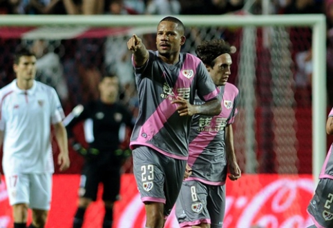 Title in English: Bebe: my playing style is similar to C. Ronaldo