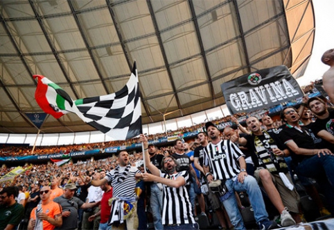 Juventus fan - the baby of luck: Italian once again managed to escape death