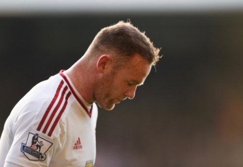 Manchester police mocked W. Rooney for not scoring goals