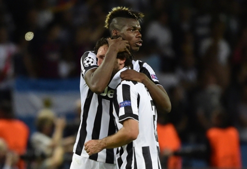 P. Pogba is grateful to A. Pirlo for penalty kick lessons