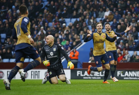 "Arsenal" rises to leader position, "Liverpool" and "Tottenham" drop points at home (VIDEO)