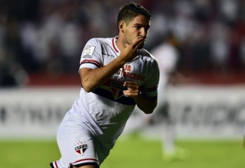 A. Pato dreams of playing in the "Premier" league