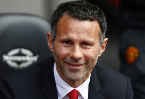 R. Giggs temporarily leaves the position of Wales national team coach